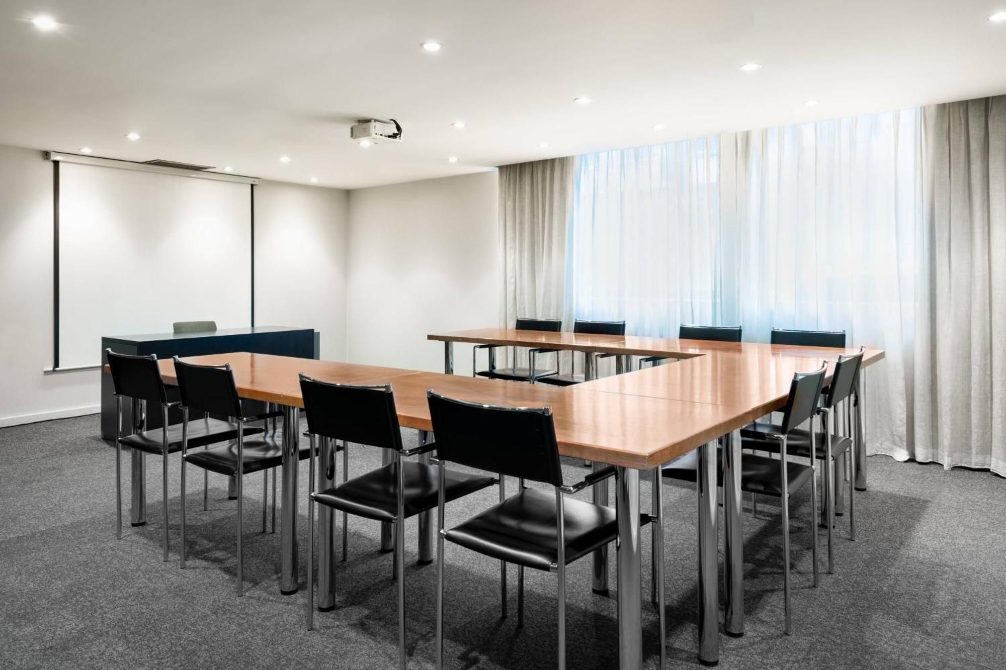 Ac Hotel Ponferrada By Marriott Экстерьер фото